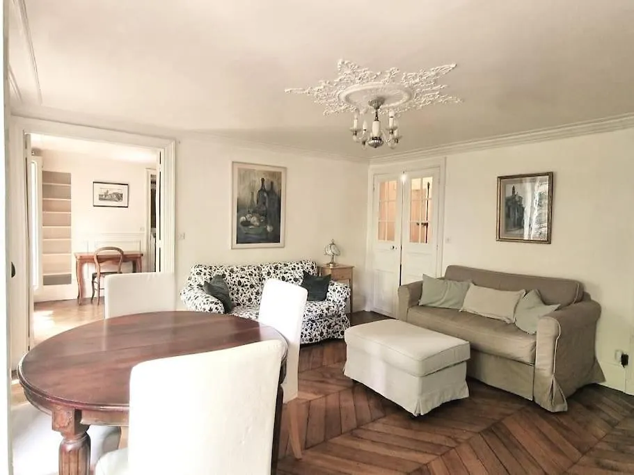 Apartment Ferienwohnung Paris Montmartre 6 Personnes Frankreich