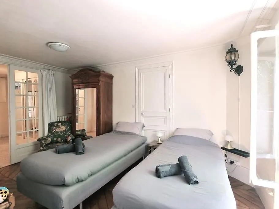 Ferienwohnung Paris Montmartre 6 Personnes 0*,